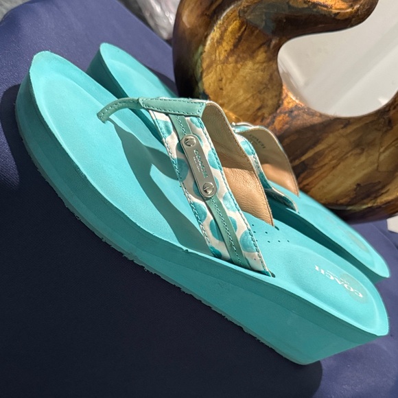 Sold - Picture 3 of 8